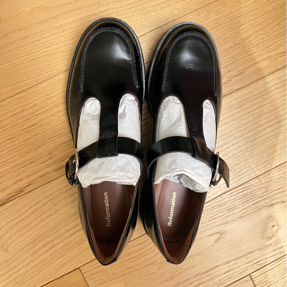 Like new! Reformation Mary Jane’s